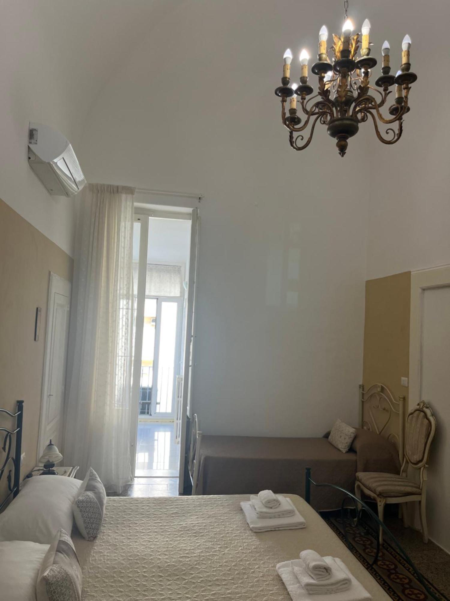 B&B Chimera Bari Exterior photo